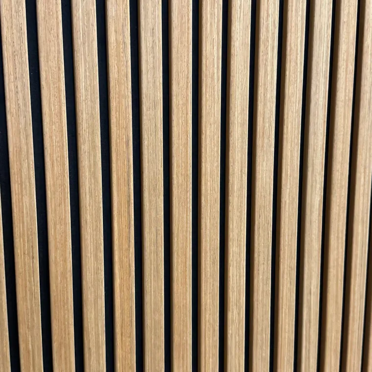 Panneaux acoustiques Rustikale Eiche – placage en bois véritable sur trois faces – image 2