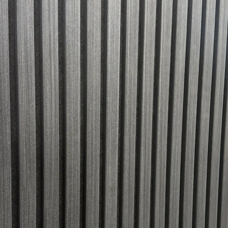 Akoestische panelen Schwarz ‘Kohle’ – 240 cm x 60 cm – driezijdig echt houtfineer – afbeelding 2